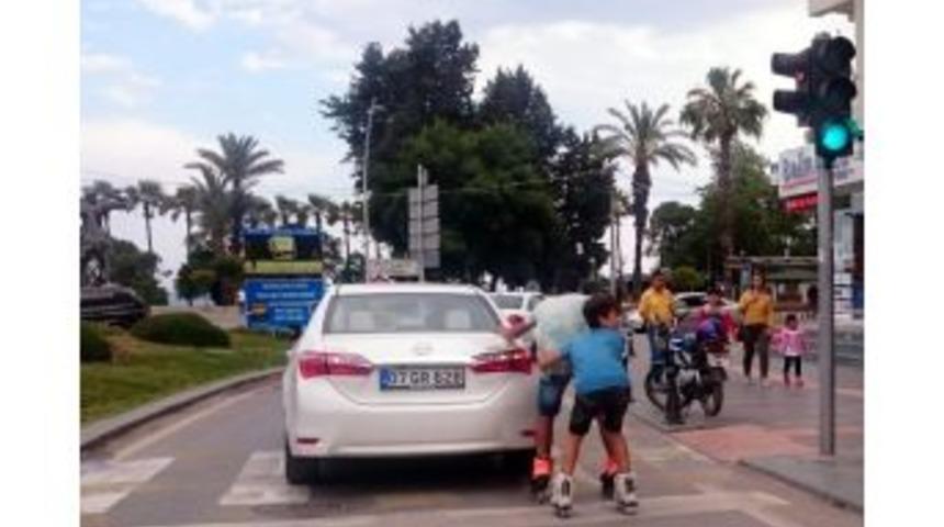 Antalya&rsquo;da Patenli &Ccedil;ocukların Tehlikeli Yolculuğu