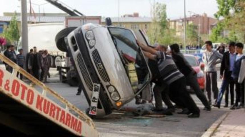 T&uuml;ik Trafik Kazaları İstatistiklerini A&ccedil;ıkladı