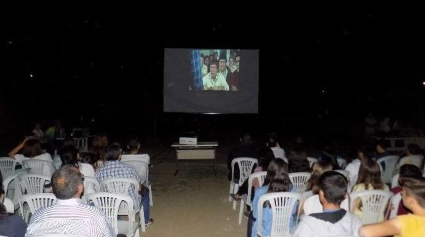 Kır&ccedil;i&ccedil;eği&rsquo;nde Nostalji R&uuml;zgarı