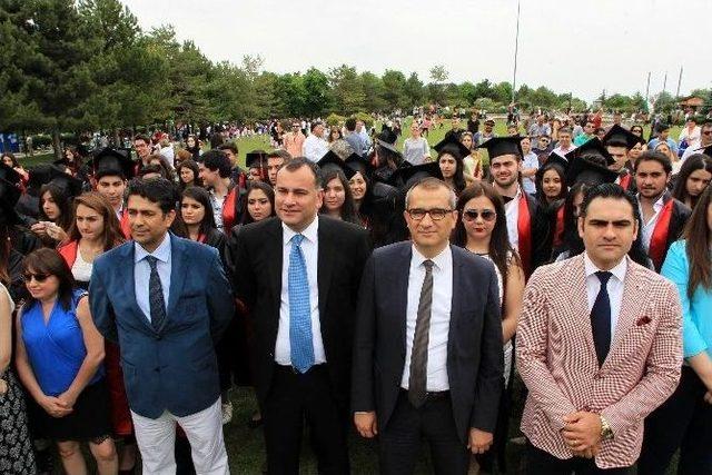 Başkan Taşdelen, Zafer Tekyıldızlı Gençlerin Sevincine Ortak Oldu