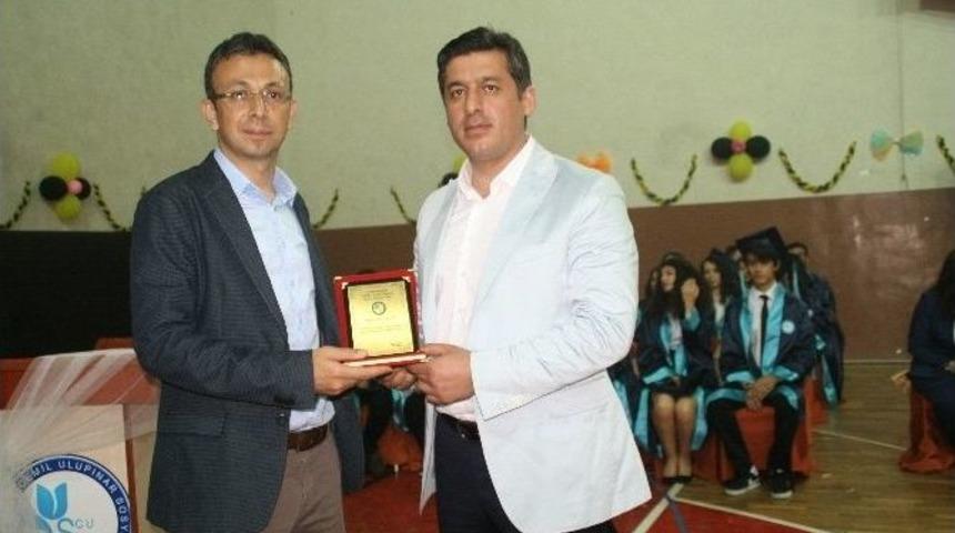 Devrek Sosyal Bilimler Lisesinden Mezuniyet Sevinci