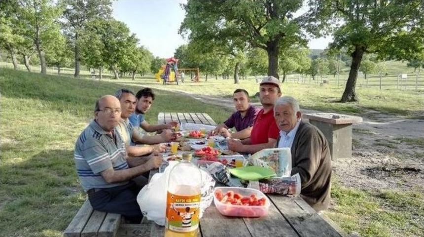 &Ouml;rnek Komşulardan Ramazan &Ouml;ncesi Piknik