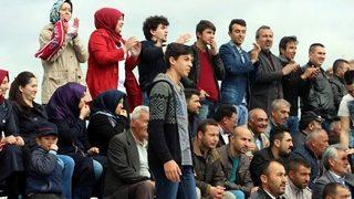 Taraftarın 12. Adam Olmasının En Güzel Örneği Akkışla Spor’da Görüldü