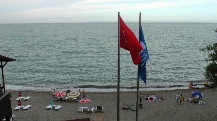 Akçakoca’da 9. Mavi Bayrak Törenle Çekildi