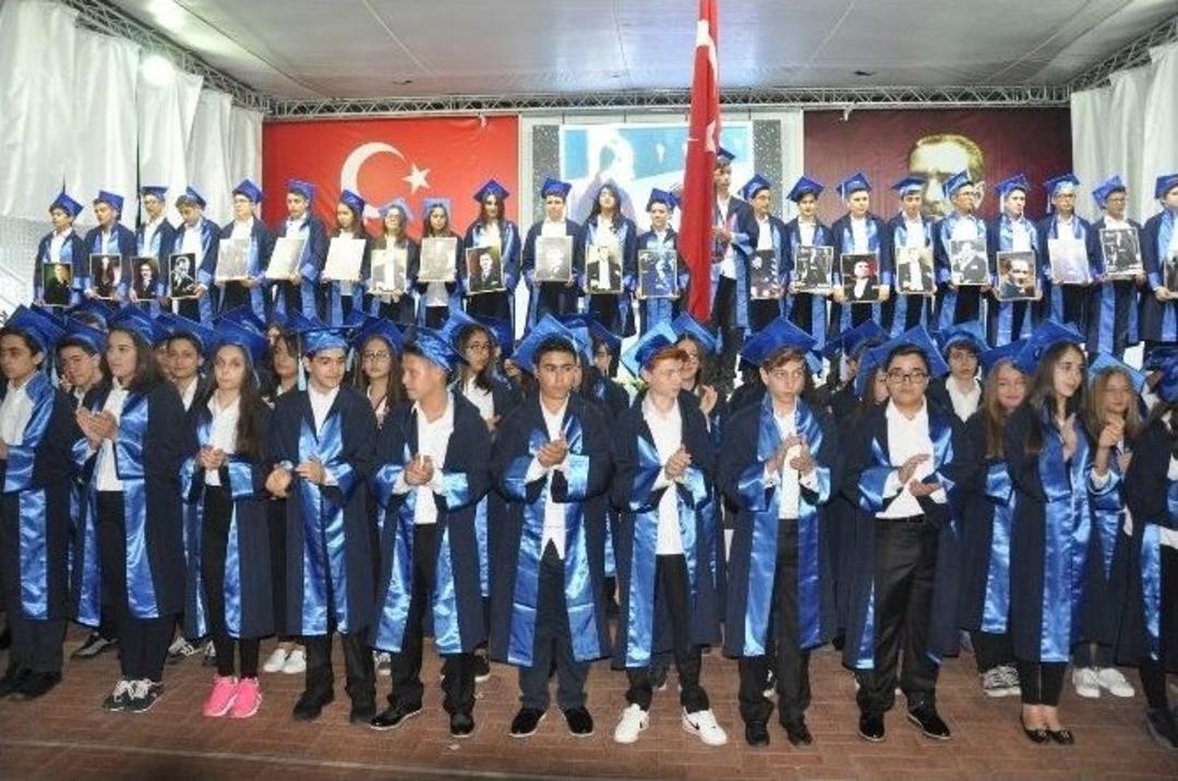 Gkv Ortaokulu Mezunları Kep Attı
