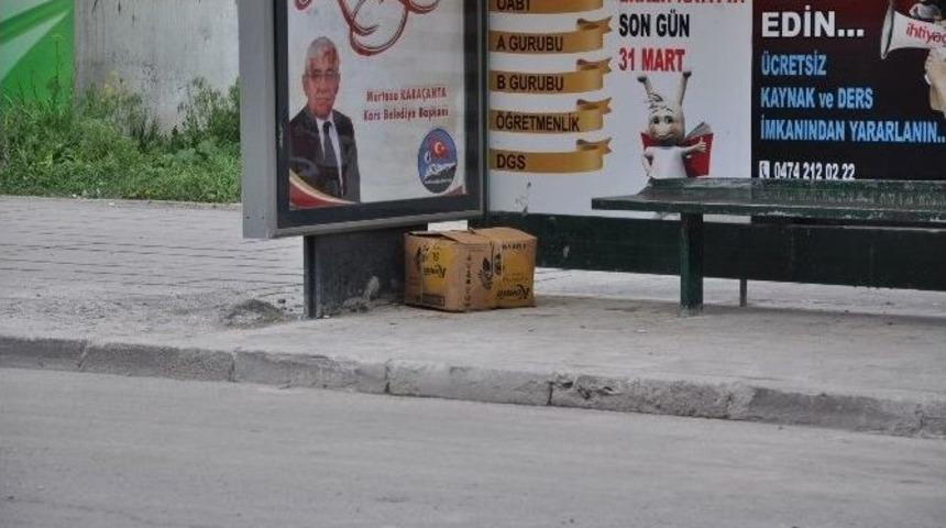 Kars’ta Durakta Unutulan Koli Paniğe Neden Oldu