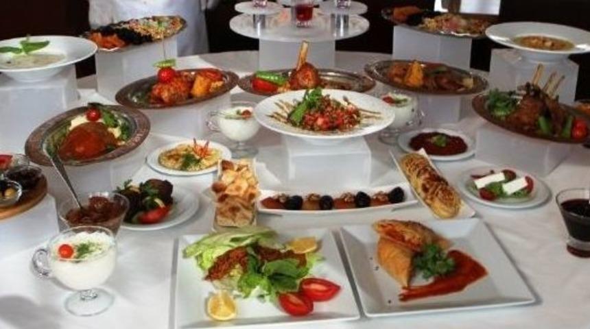 Hilton&rsquo;da 5 Yıldızlı İftar Keyfi