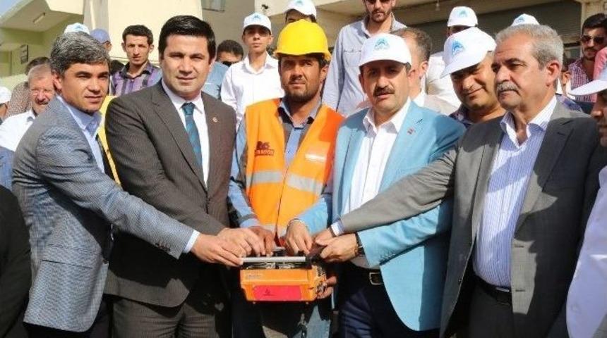 Buhara&rsquo;da Gen&ccedil;lik Merkezinin Temeli Atıldı