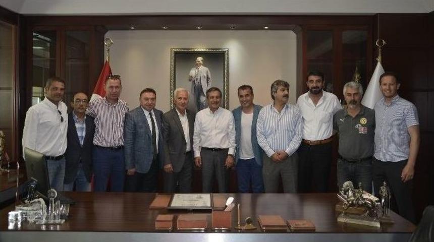 Başkan Ata&ccedil;&rsquo;a Ziyaretler Devam Ediyor