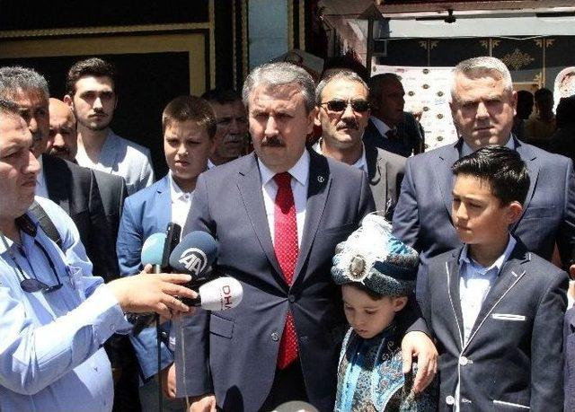 Bbp Genel Başkanı Destici, Yeğeninin Sünnet Merasimi İçin Eskişehir’e Geldi