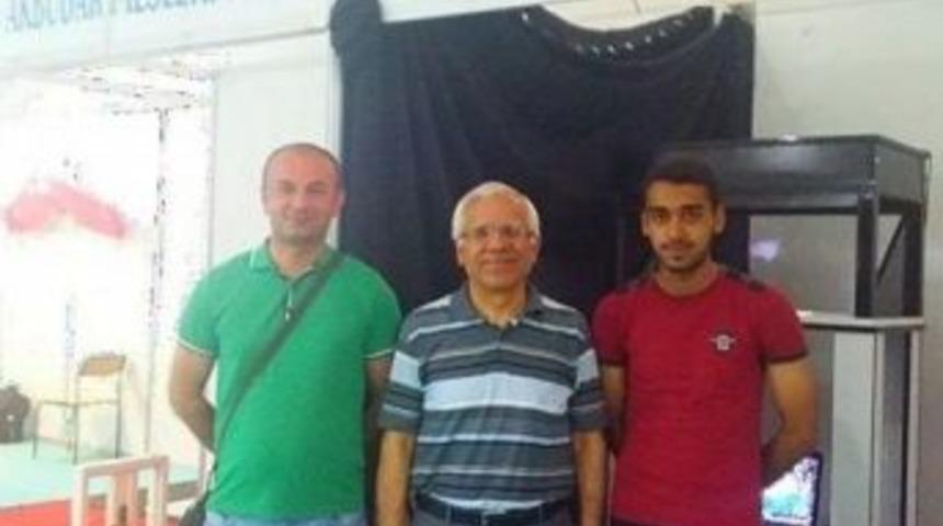 Rekt&ouml;r Adayı &Ouml;zkul, Meslek Lisesi &Ouml;ğrencileriyle Sohbet Etti