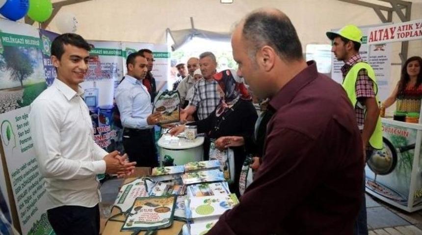 &Ccedil;evre, Geri D&ouml;n&uuml;ş&uuml;m Ve Enerji Konulu Eğitim Standı A&ccedil;ıldı