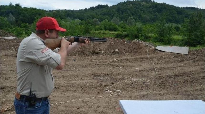 Avcılar Atış M&uuml;sabakasında Yarıştı