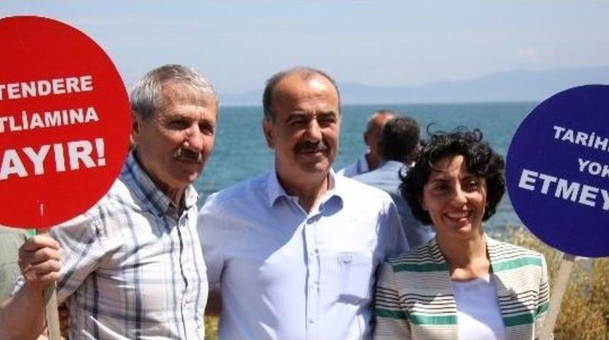 Ketendere Sahili&rsquo;nde &rsquo;ro-ro&rsquo; Eylemi