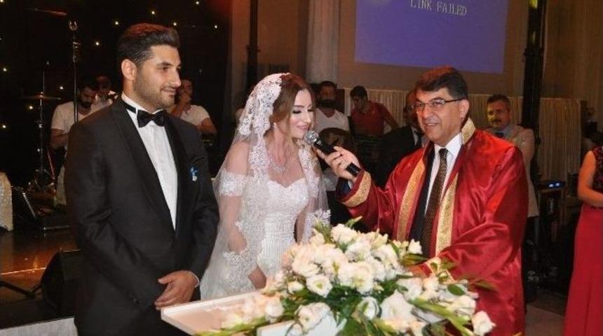 U&ccedil;kun Ve Doğan Ailelerinin Mutlu G&uuml;n&uuml;