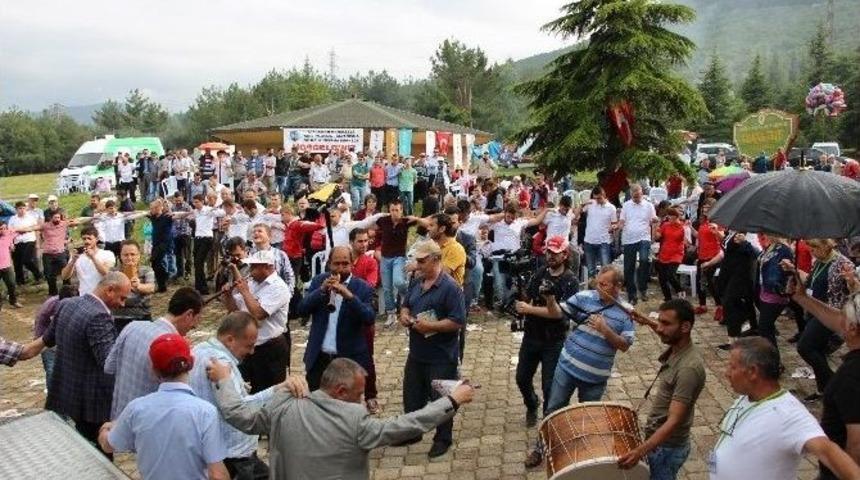 Balkan T&uuml;rklerinden Etli Pilav Etkinliği