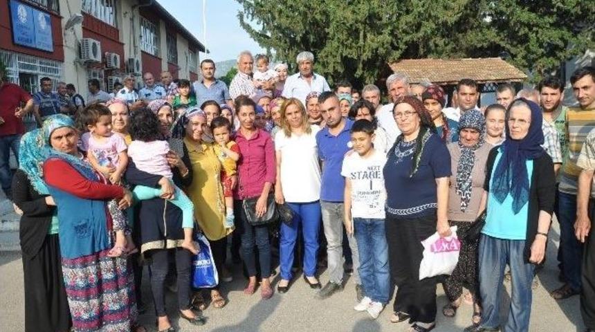 Cezaevindeki Eşinin Muhtarlığını Kaptırmadı