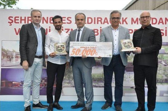 İnegöl Şehir Meydanı Ve Belediye Binası Projesi Yarışması