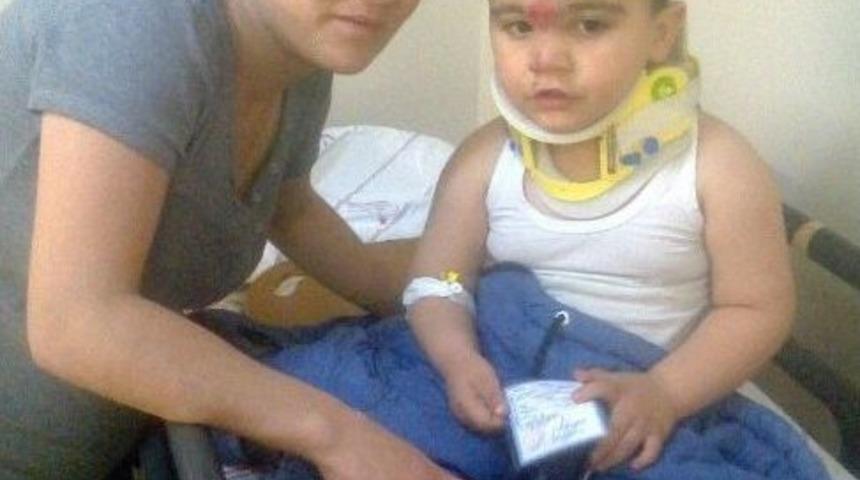 Zabıtanın Havada Yakaladığı &Ccedil;ocuğun Annesi Konuştu