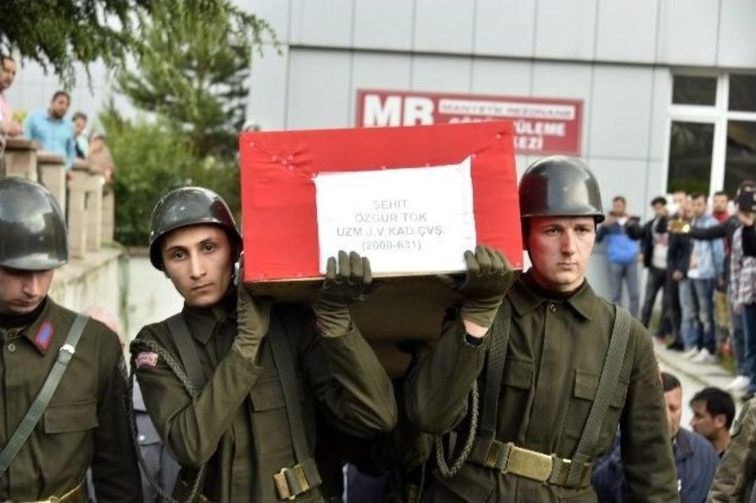 Şehit Uzman &Ccedil;avuş&rsquo;un Cenazesi Memleketine Uğurlandı