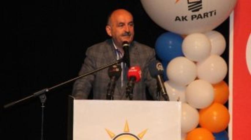 Ak Parti Genel Başkan Yardımcısı M&uuml;ezzinoğlu Bursa&rsquo;da