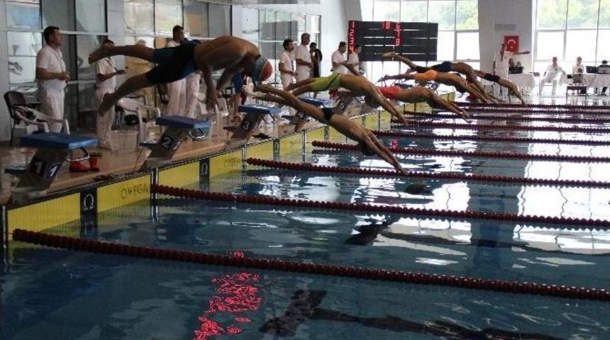 Okul Sporları Yıldızlar Final Y&uuml;zme Yarışları Sona Erdi