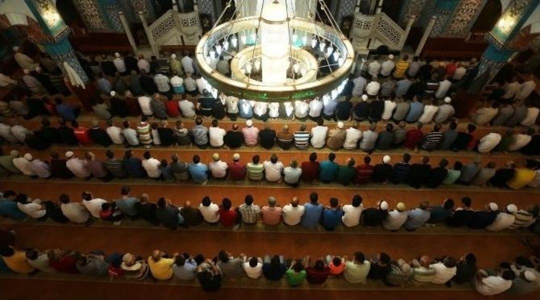 Gaziantep&rsquo;te İlk Teravih Namazı Kılındı