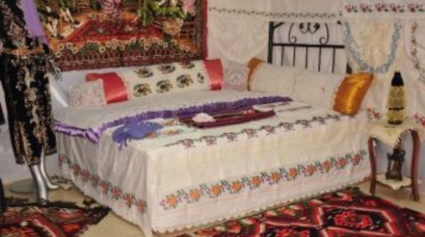 Karaman Belediyesi&rsquo;nden Gelin Odası Sergisi