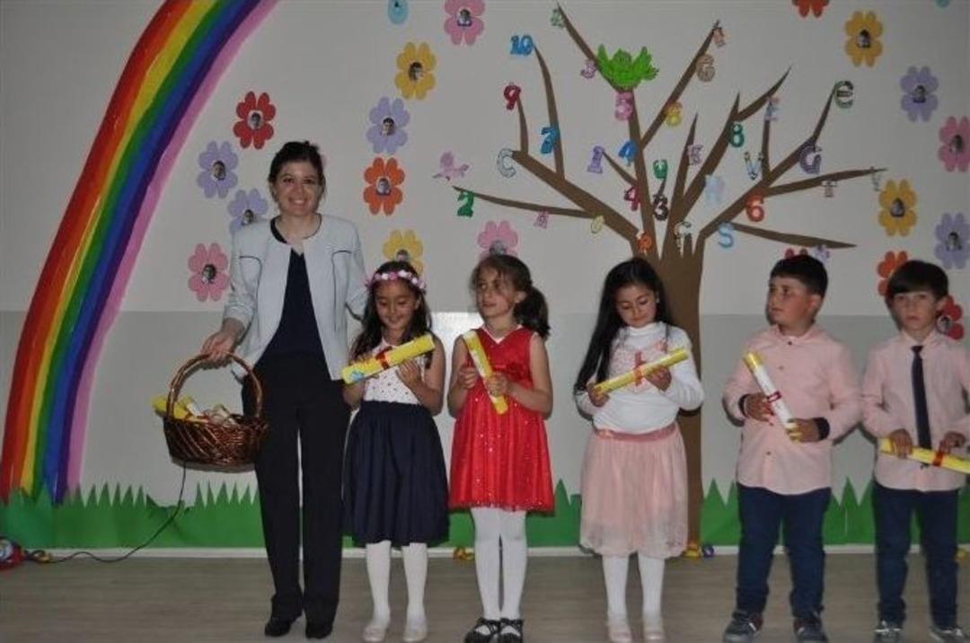 Arpa&ccedil;ay Atat&uuml;rk İlkokulu&acute;nda Okuma Bayramı