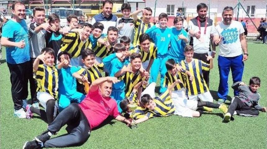 Bozokspor U13&rsquo;de De Şampiyon