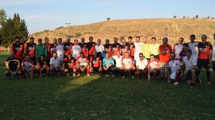 Yeni Kurulan Aliağa G&uuml;c&uuml; Masterler Takımı İlk Ma&ccedil;ında Yenildi