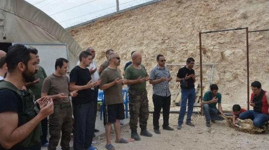 Nusaybin&rsquo;de G&ouml;revli Asker Ve Polisler İ&ccedil;in Kurban Kesildi