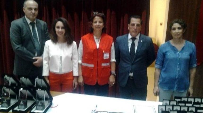 Kan Bağışçıları Ödüllendirildi