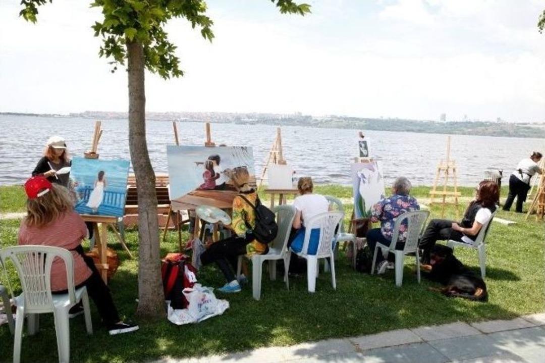 Sanatseverler G&ouml;l Kenarında Buluştu