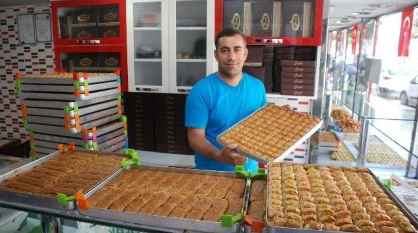 Tatlıcılarda Ramazan Yoğunluğu