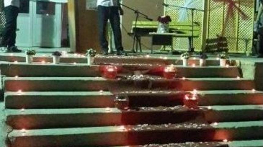 Ybo &Ouml;ğrencileri Necip Fazıl Kısak&uuml;rek&rsquo;i Unutmadı