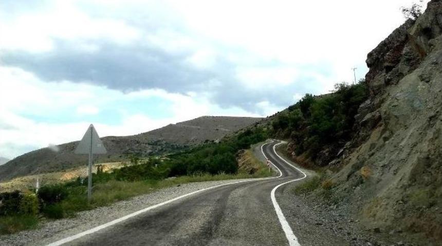 Kale-p&uuml;t&uuml;rge Yolunda Levhalama &Ccedil;alışması Yapıldı