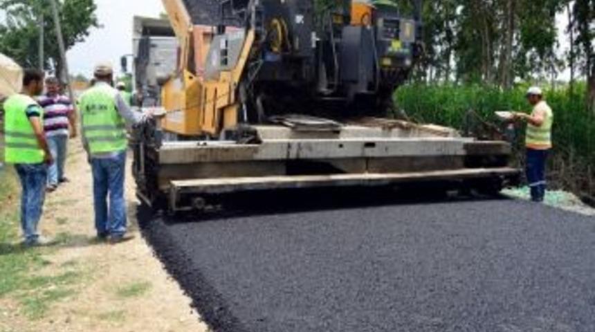Akdeniz&rsquo;de Asfalt &Ccedil;alışmaları Devam Ediyor