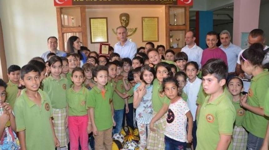 Atık Pil Toplayan Okullar &Ouml;d&uuml;llendirildi