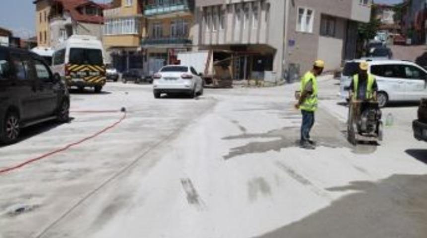 Başiskele&rsquo;de Yollar Yenileniyor