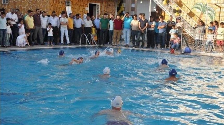 Reyhanlı&rsquo;da Y&uuml;zme Havuzu Hizmete A&ccedil;ıldı