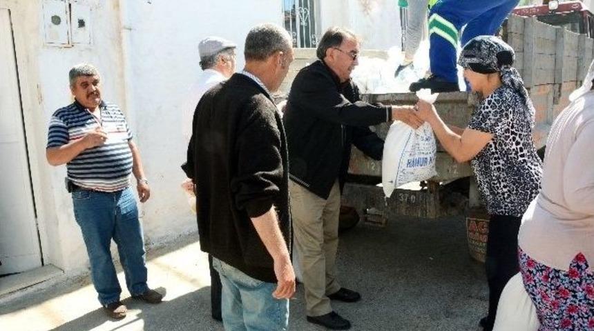 Menteşe&rsquo;de 25 Ton Kire&ccedil; Dağıtıldı