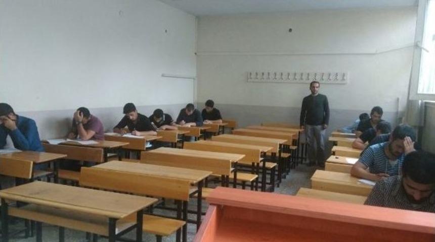 Muş&rsquo;ta Kur&rsquo;an-ı Kerim Meali Ve Hadis Yarışması