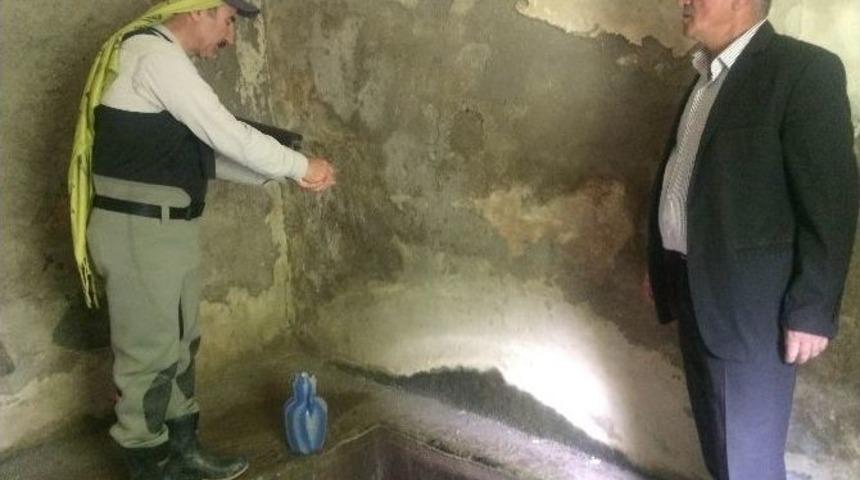 Narsuyu K&ouml;y&uuml;nde Şifalı Su