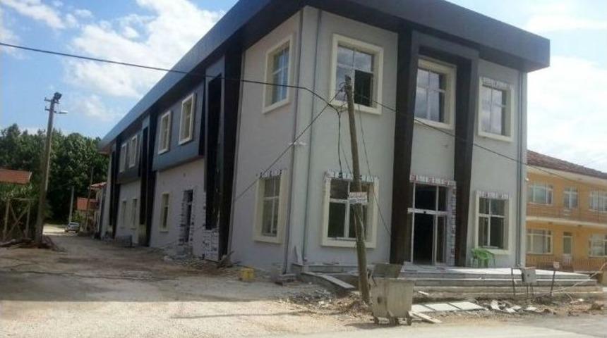 Geyve Gen&ccedil;lik Merkezi&rsquo;nde &Ccedil;alışmalar Tamamlanıyor