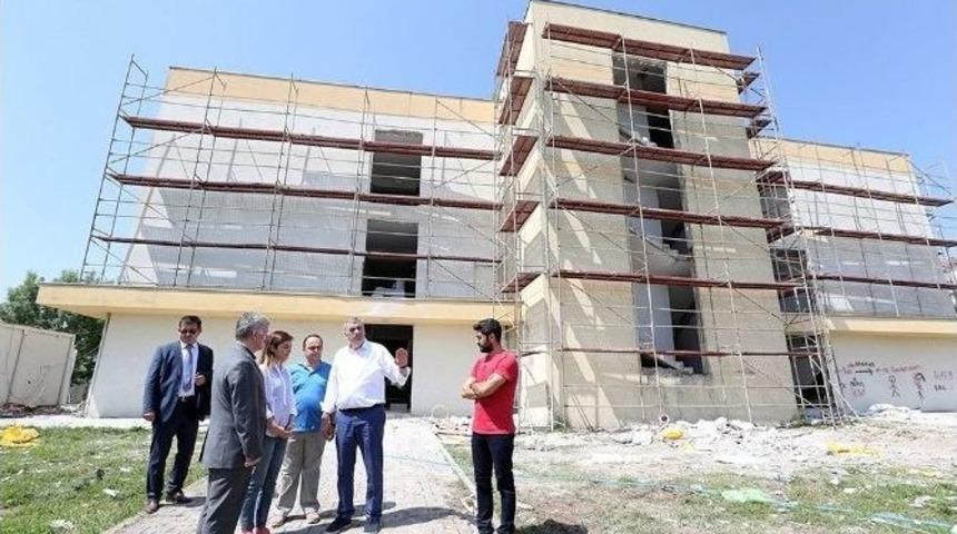 Başkan To&ccedil;oğlu, Myo &Ccedil;alışmalarını İnceledi