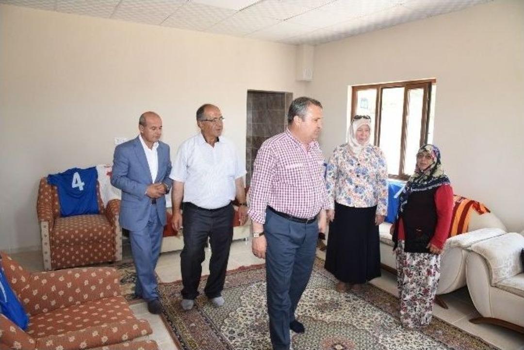 Karakılı&ccedil;lı Hizmetle Tanıştı