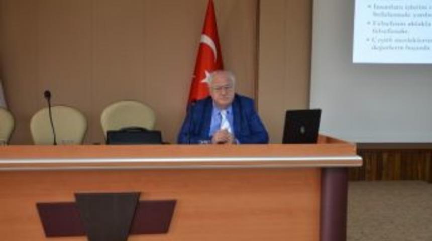 Prof. Dr. Ahmet Celal Apay Panelde Konuştu