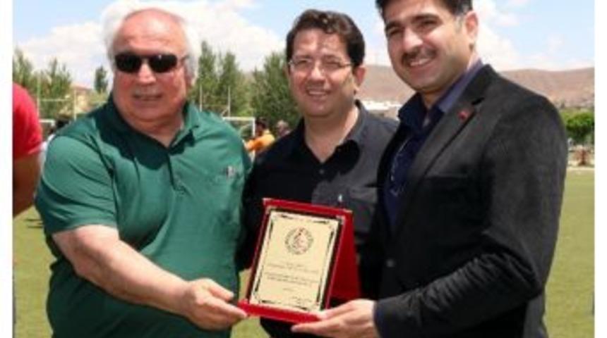 Ampute Futbol T&uuml;rkiye Kupası&rsquo;nda Şampiyon Şahinbeyspor