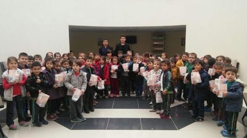 14 Bin &Ccedil;ocuk Sinema İle Buluştu